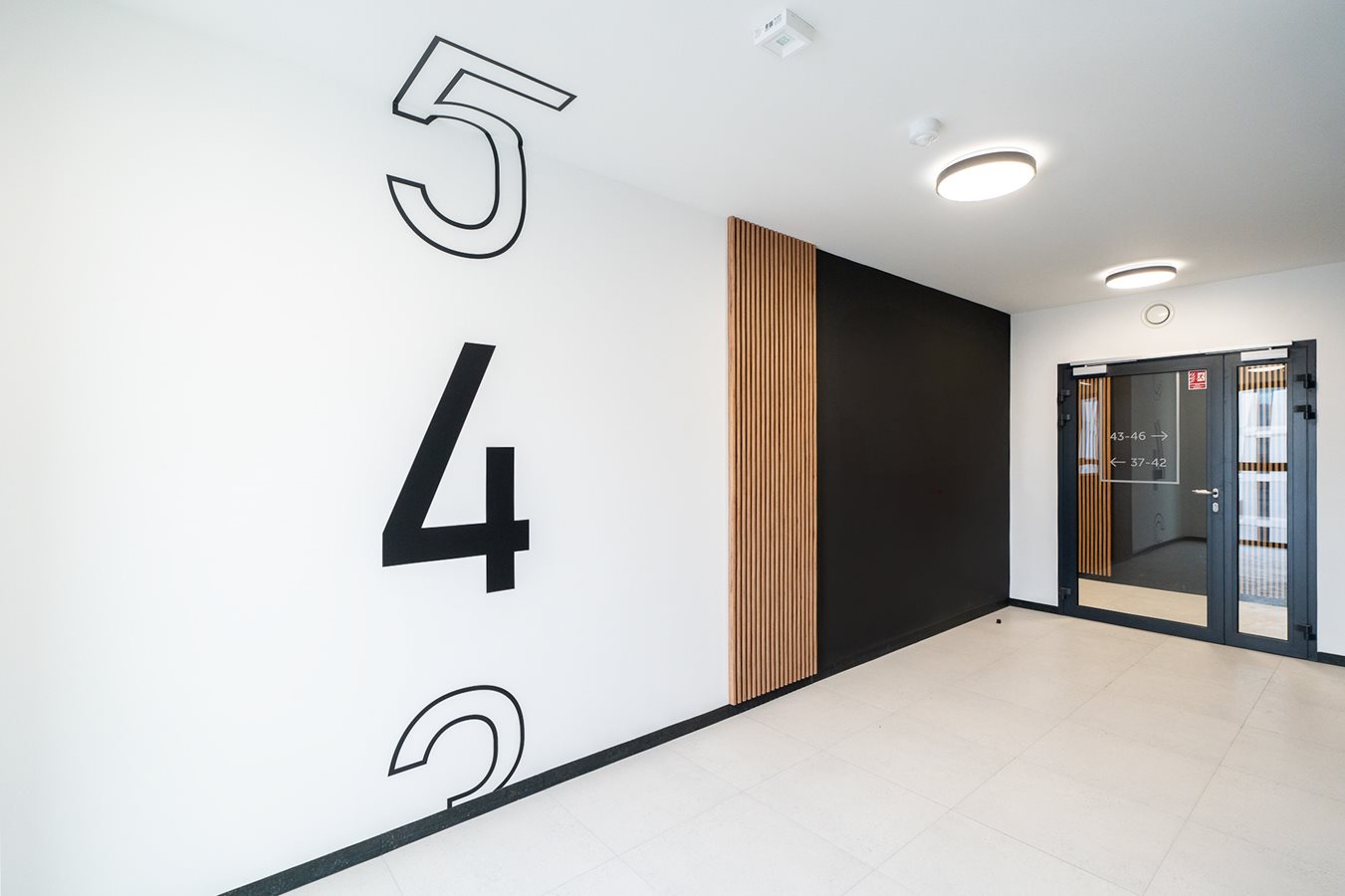 Osiedle Górka Narodowa - Zdjęcie części wspólnych klatka schodowa etap 3