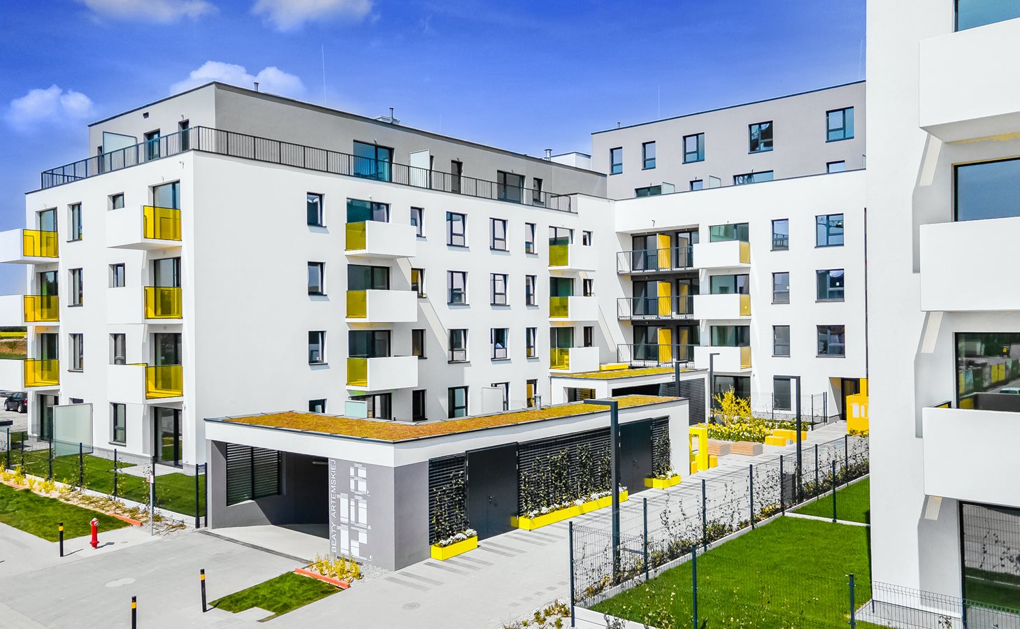 Osiedle Komedy - Etap 2, zdjęcie budynku od strony ulicy B. Artemskiej 