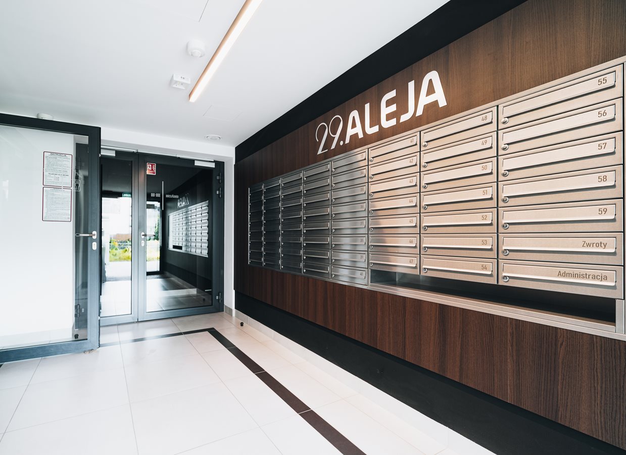 29 Aleja - Zdjęcie wejście do klatki w budynku B