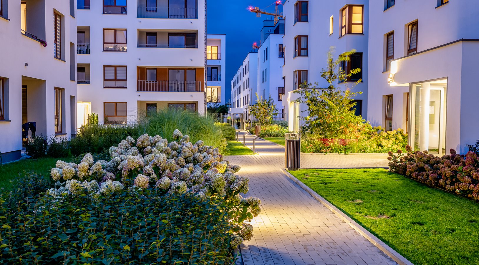 Osiedle Wilno - Zdjęcie patio wieczorem